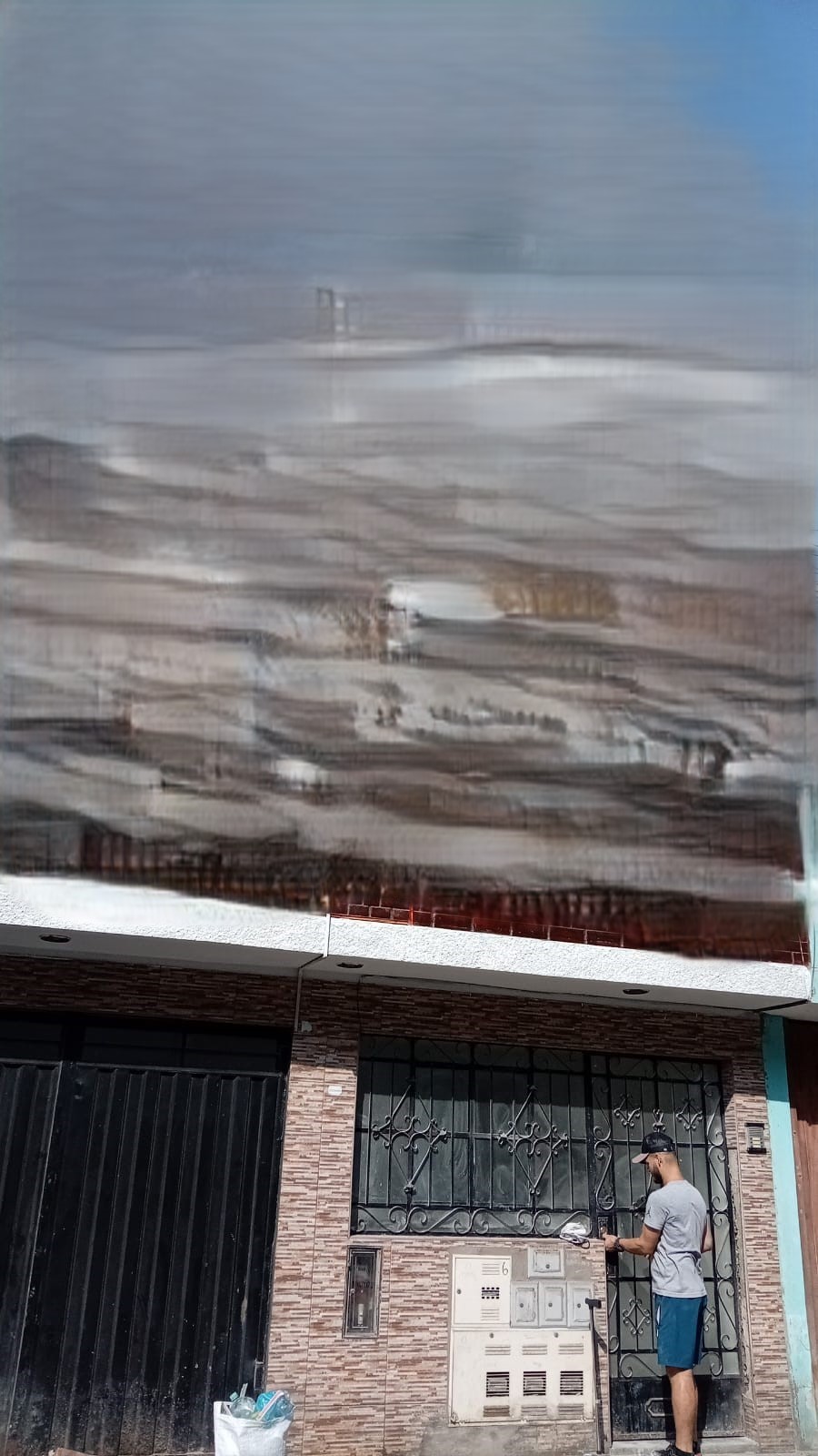 SE ALQUILA DEPARTAMENTO DE 3 DORMITORIOS EN UN PRIMER PISO EN SJL.