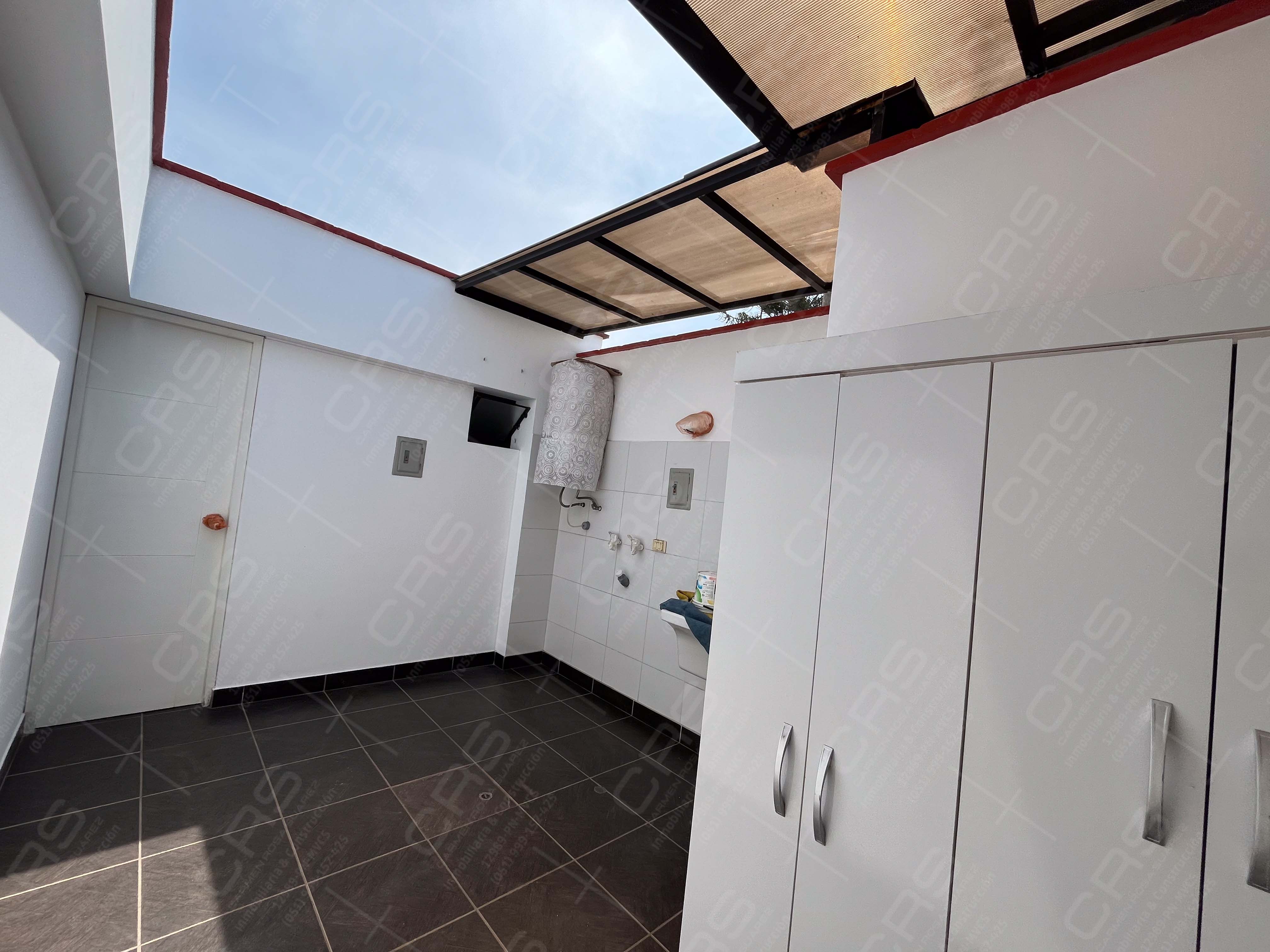 VENDO EXCLUSIVO TRIPLEX TAMBO DE MONTERRICO