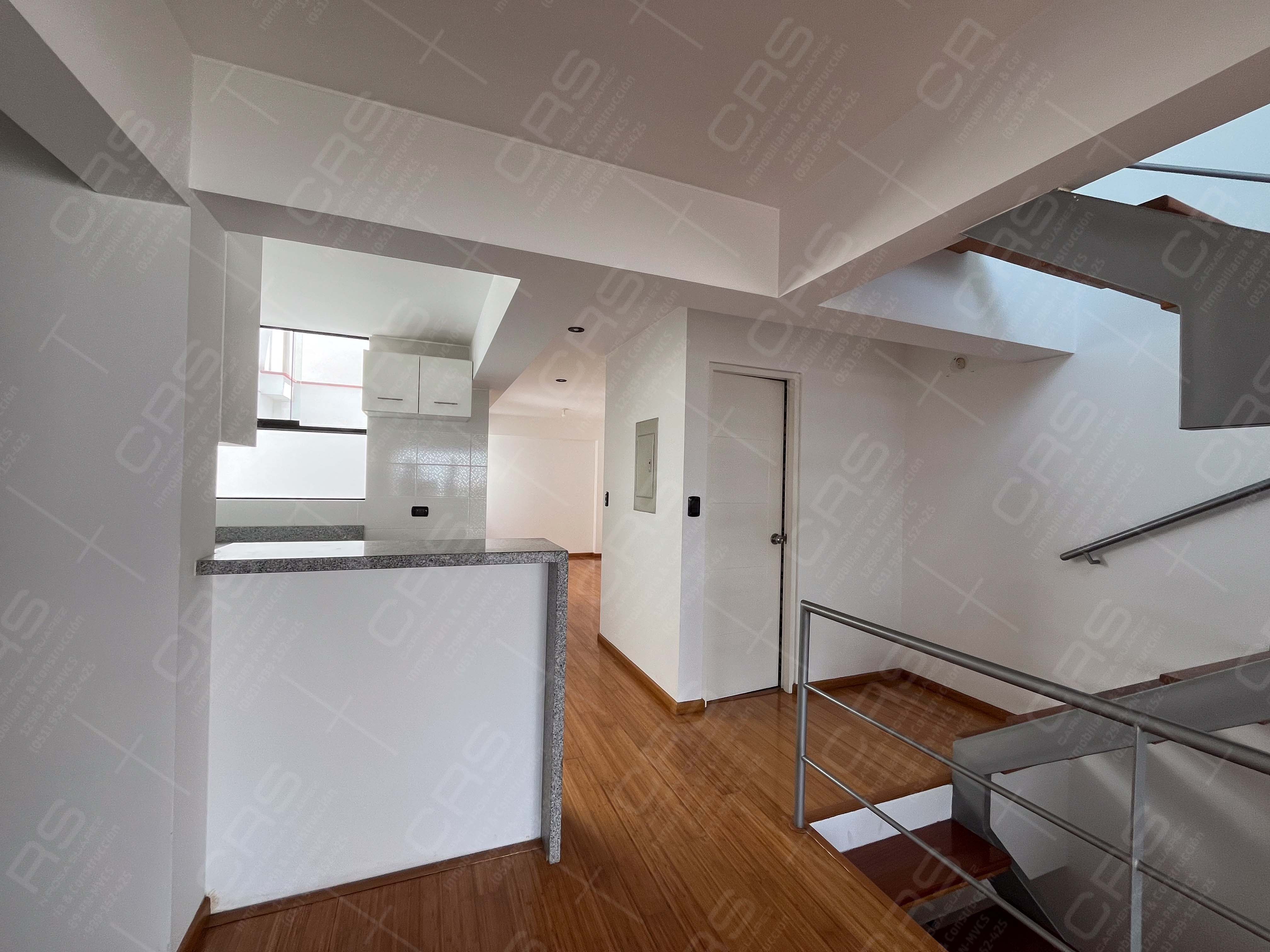 VENDO EXCLUSIVO TRIPLEX TAMBO DE MONTERRICO