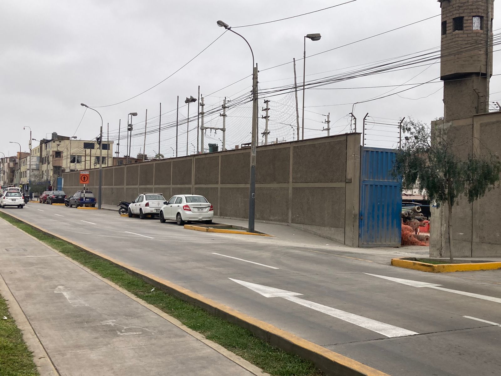 Se vende Inmueble  de AT. 10,000m2 en Cercado de Lima Zonificacion Comercial
