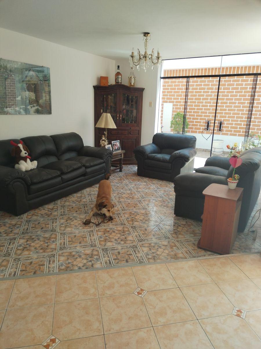 SE VENDE CASA EN LOS CEDRO DE VILLA CHORRILLOS