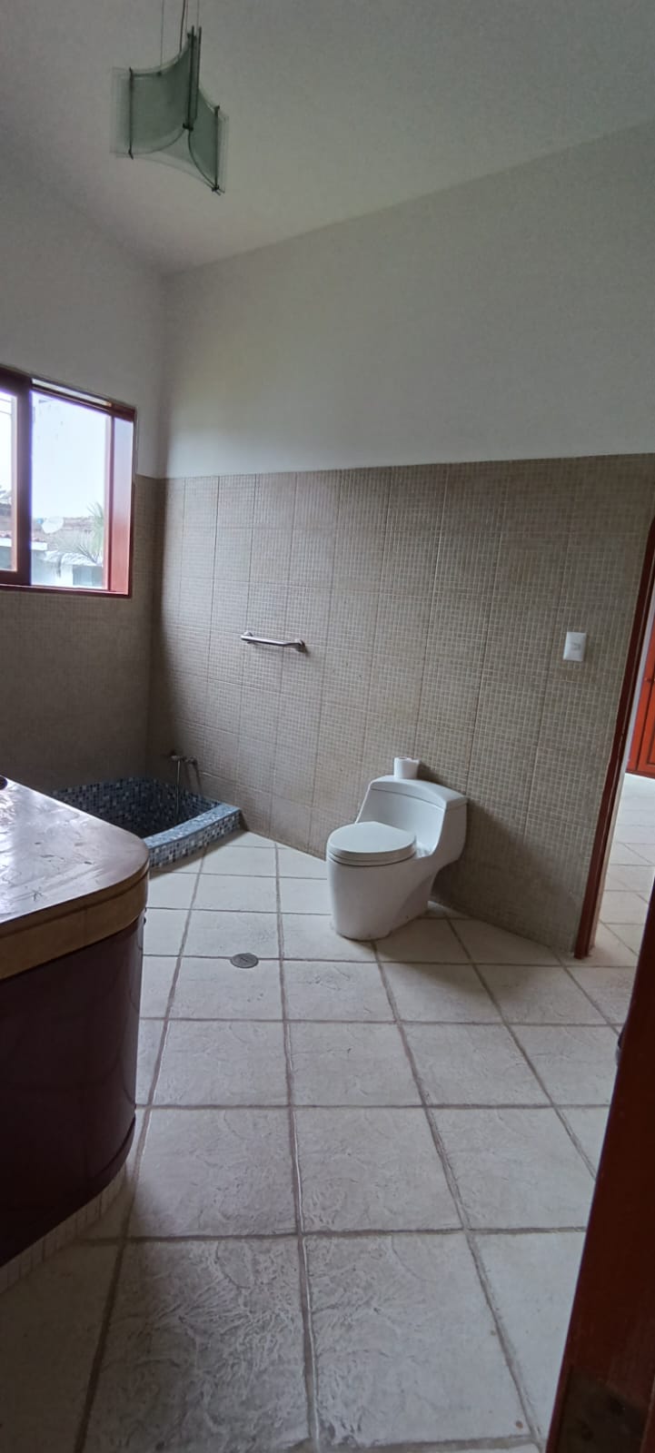 SE VENDE ESPECTACULAR RESIDENCIA DE 2520m2 EN HUACHIPA, URB. SANTA MARIA DE HUACHIPA