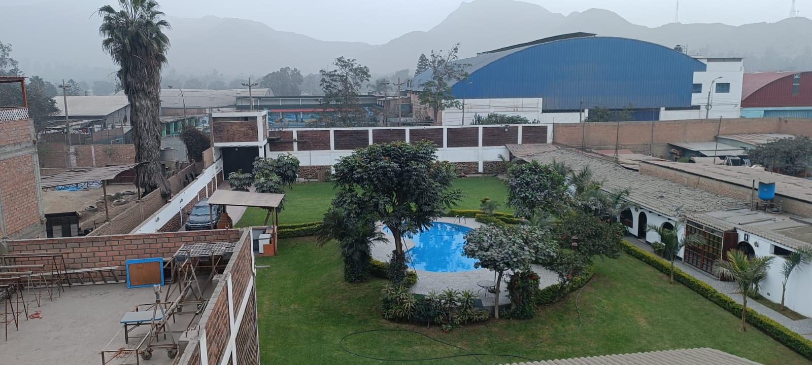 SE VENDE ESPECTACULAR RESIDENCIA DE 2520m2 EN HUACHIPA, URB. SANTA MARIA DE HUACHIPA