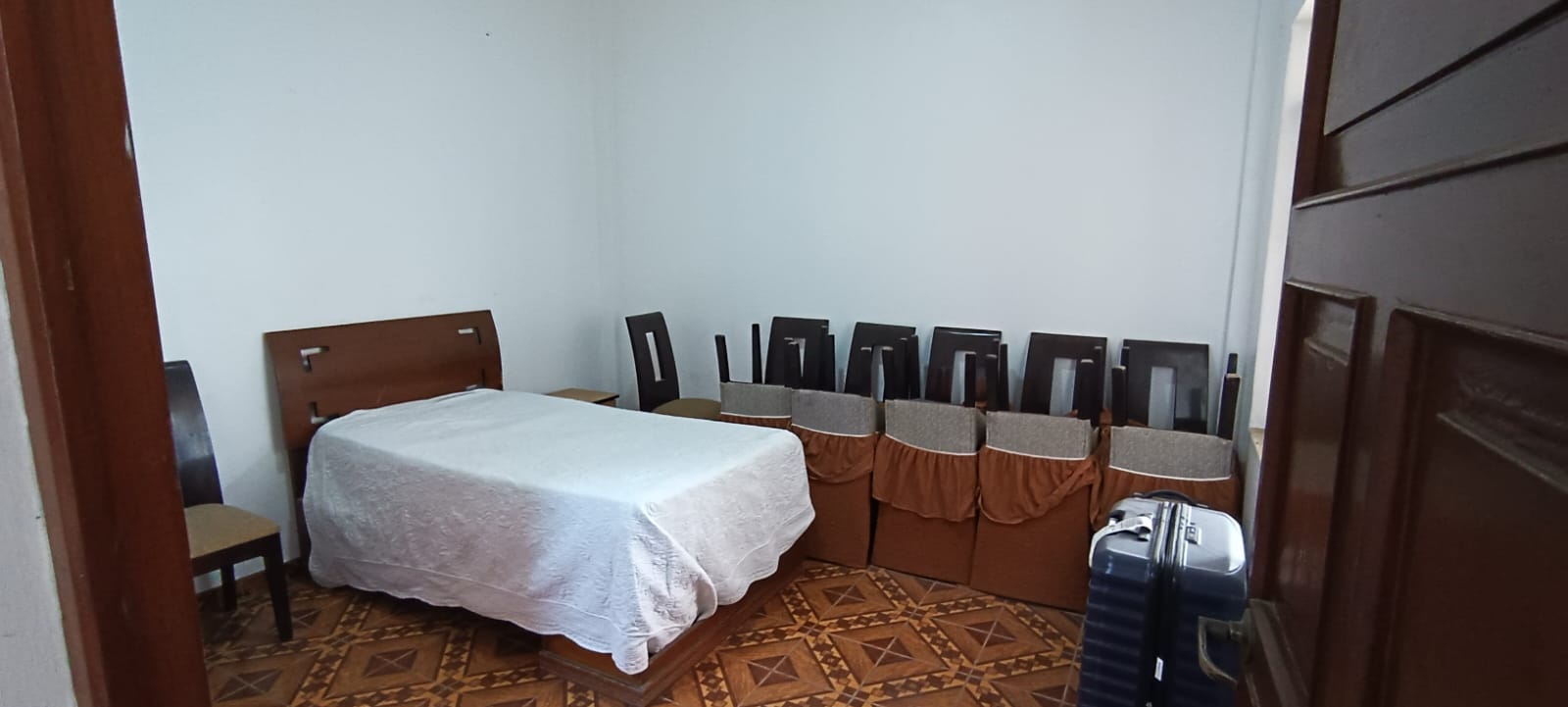SE VENDE ESPECTACULAR RESIDENCIA DE 2520m2 EN HUACHIPA, URB. SANTA MARIA DE HUACHIPA