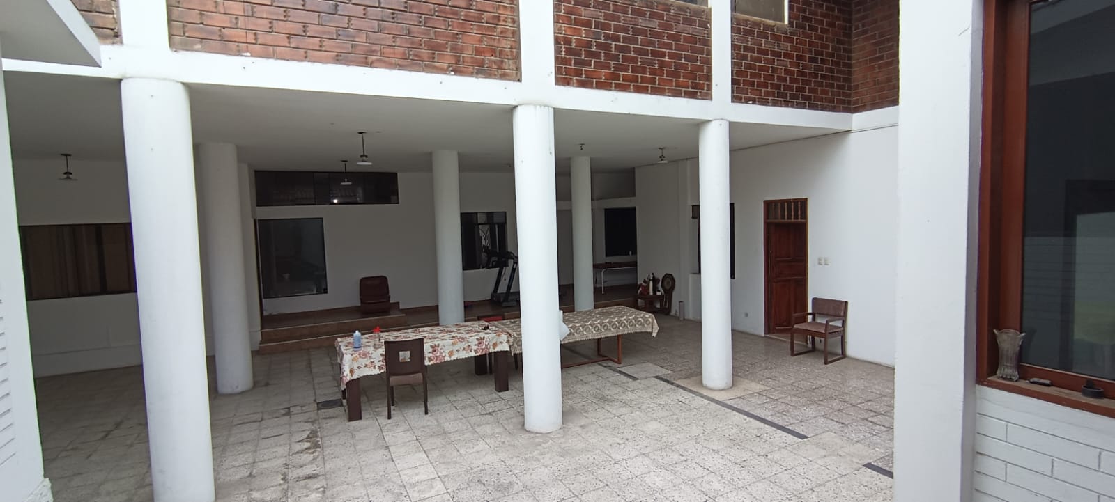 SE VENDE ESPECTACULAR RESIDENCIA DE 2520m2 EN HUACHIPA, URB. SANTA MARIA DE HUACHIPA