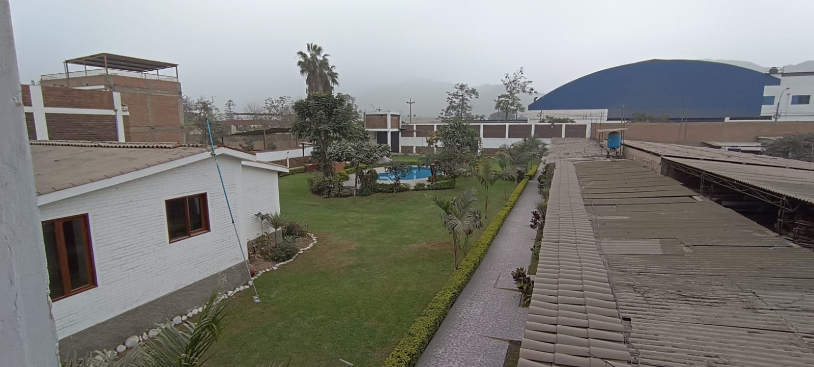 SE VENDE ESPECTACULAR RESIDENCIA DE 2520m2 EN HUACHIPA, URB. SANTA MARIA DE HUACHIPA