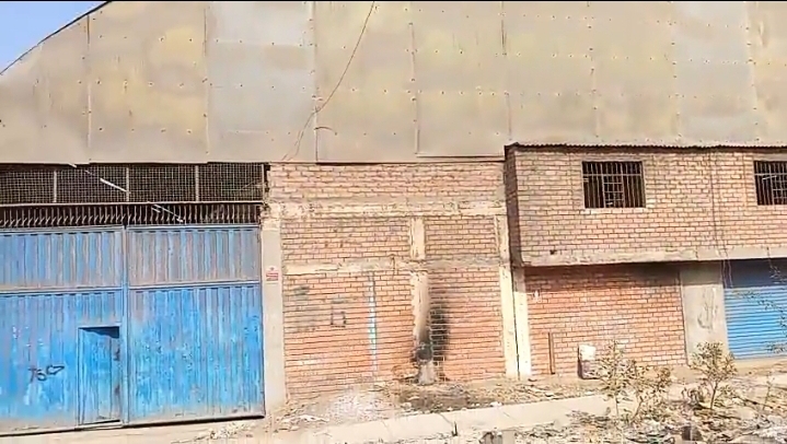SE VENDE LOCAL INDUSTRIAL EN PARQUE INDUSTRIAL DE VILLA EL SALVADOR