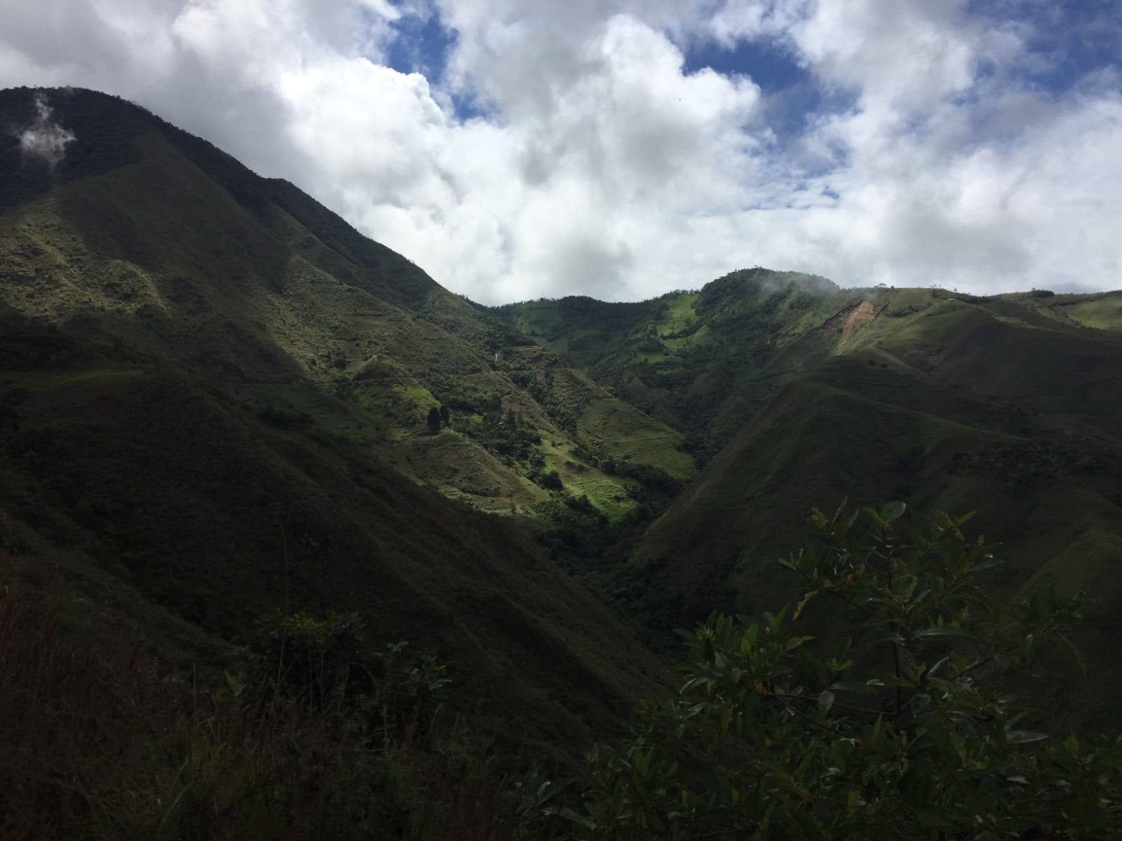 CAJAMARCA JAEN 9,400 Has. TERRENO AGRICOLA MINERO