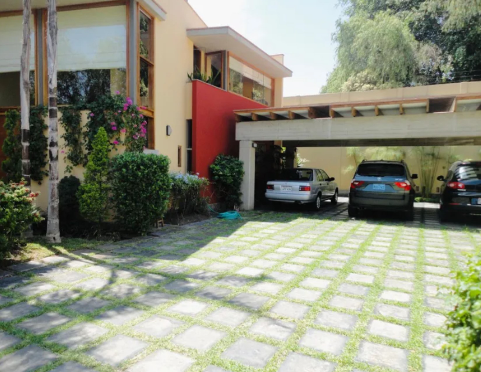 Bella residencia en La Planicie