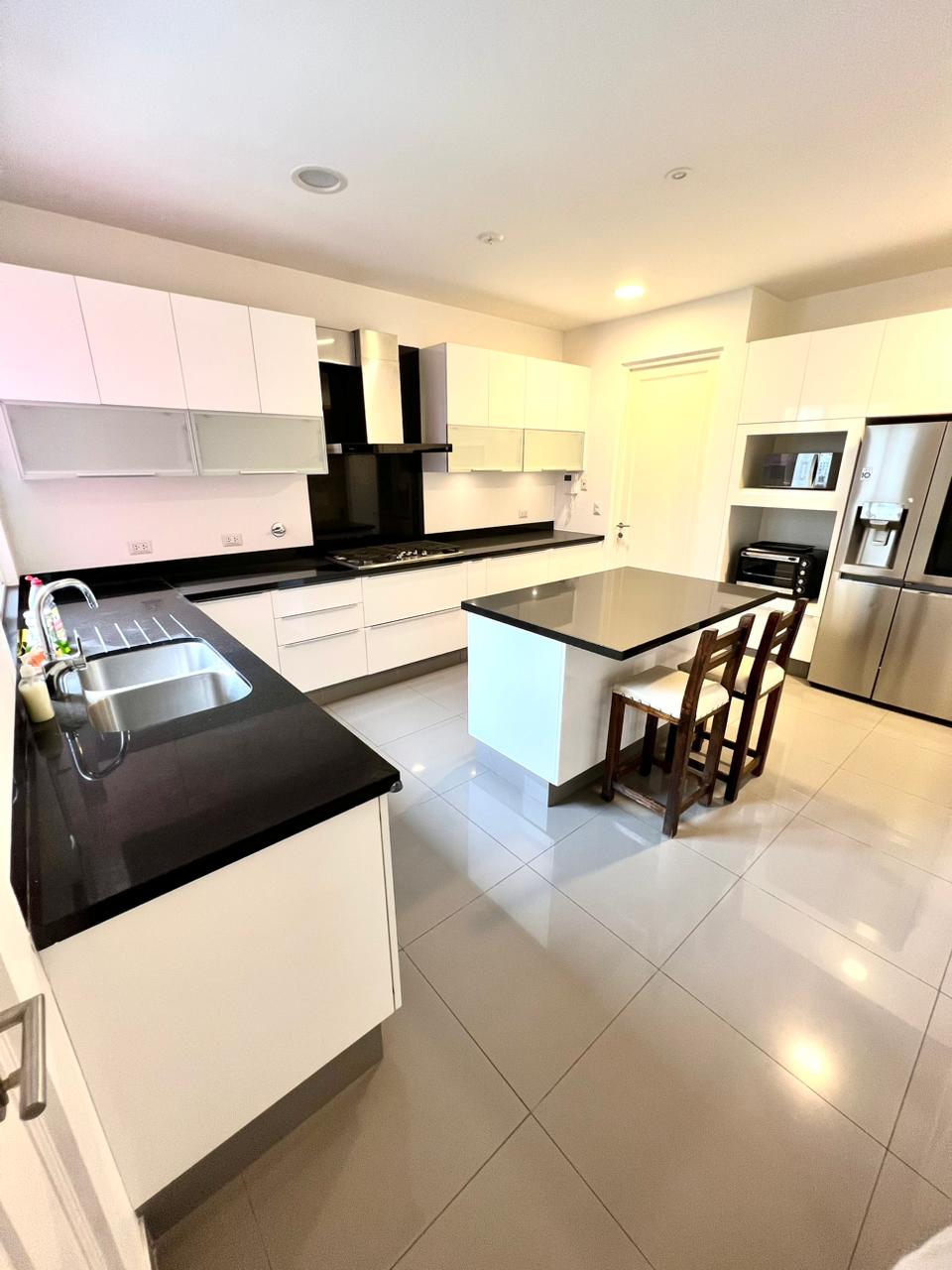 Lindo departamento en zona tranquila de San Isidro