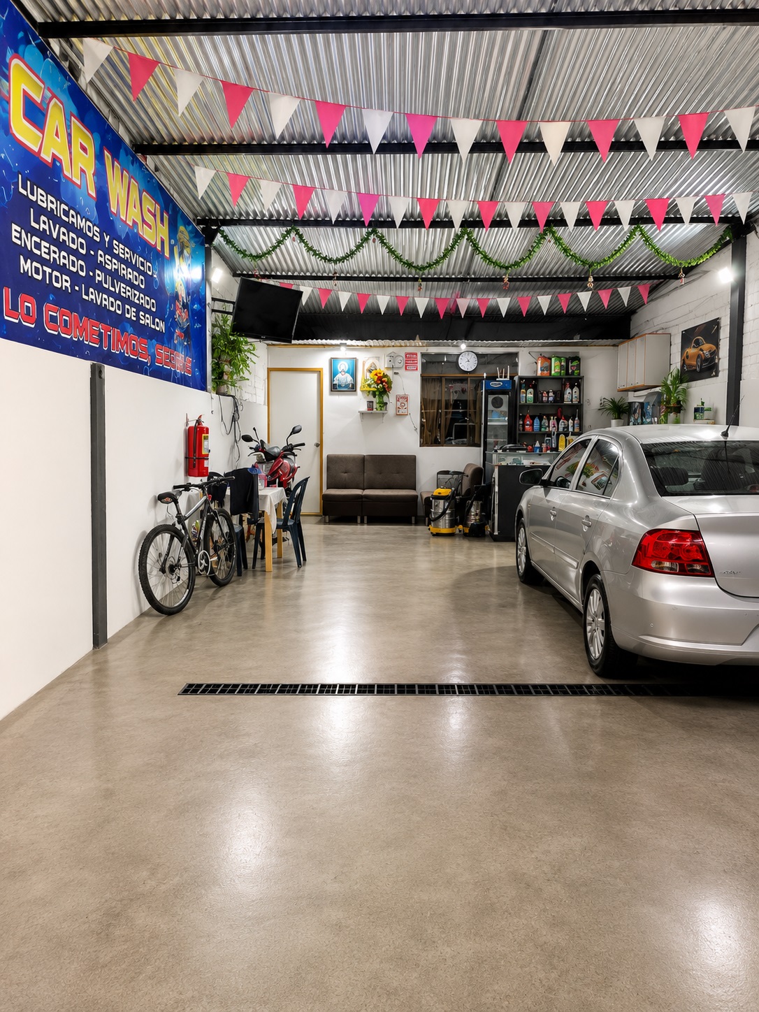 VENTA DE LOCAL COMERCIAL  EN AV LAS LOMAS - URB. MANGOMARCA SJL