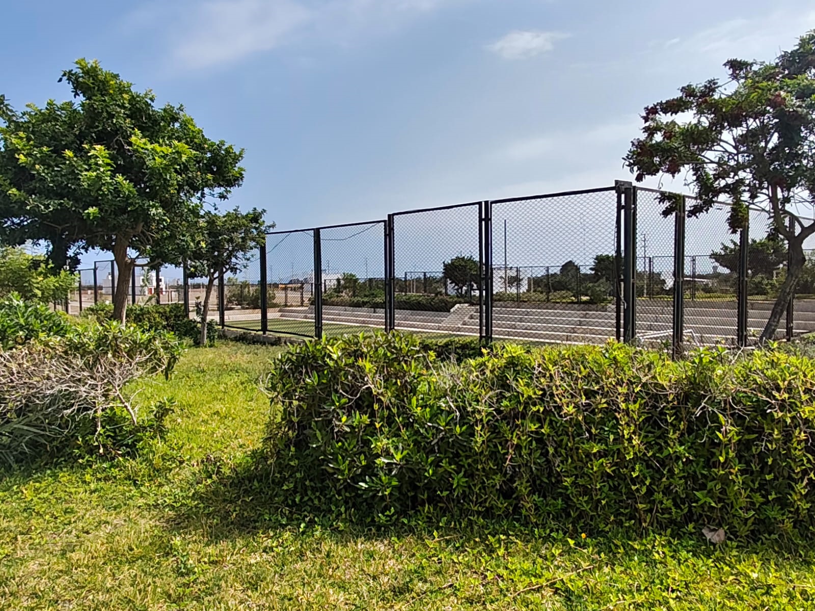 VENTA DE TERRENO EN EL CONDOMINIO (La Alborada de Asia)