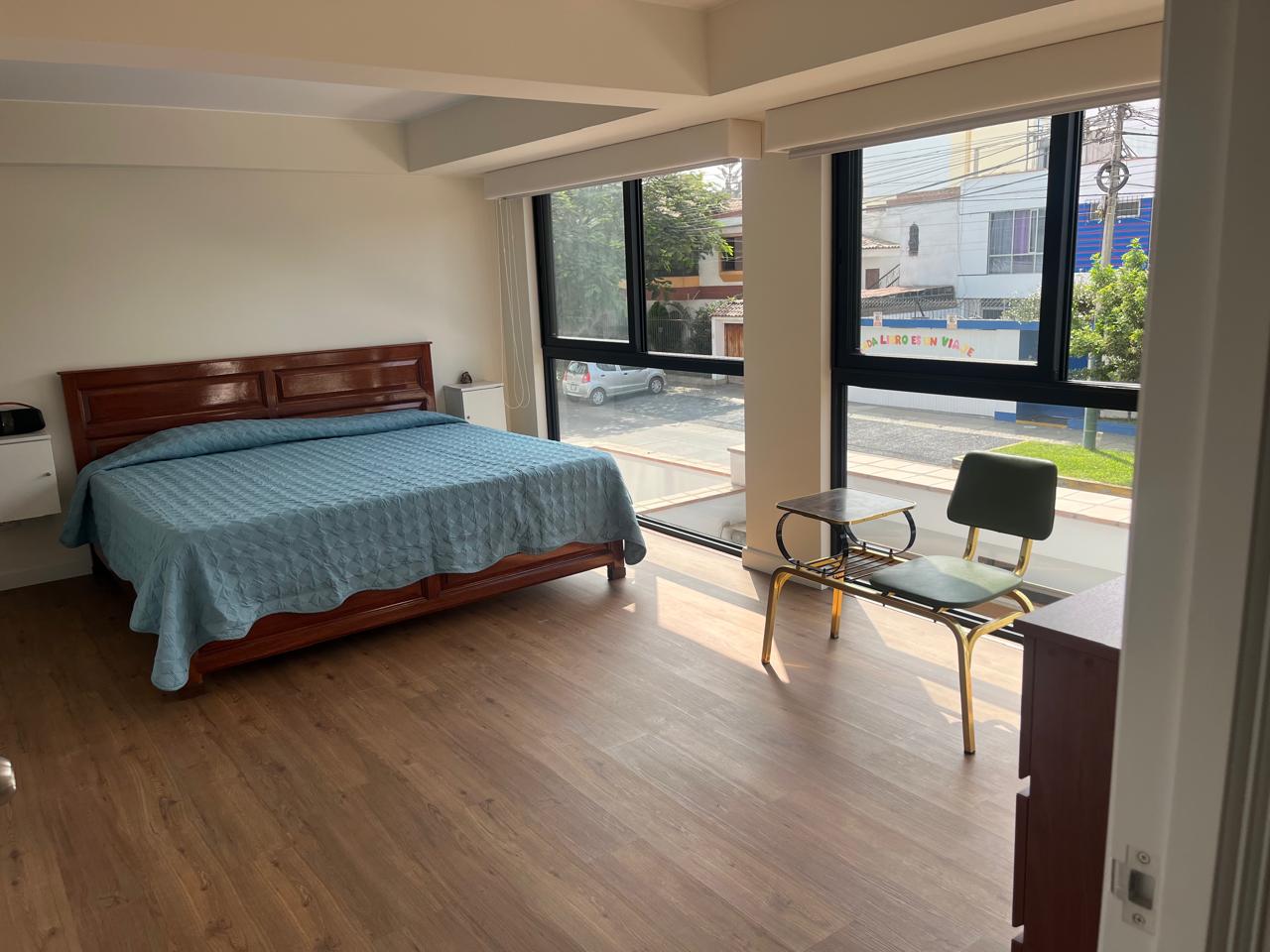 VENDO DEPARTAMENTO FRENTE A PARQUE EN LOS ROSALES SURCO