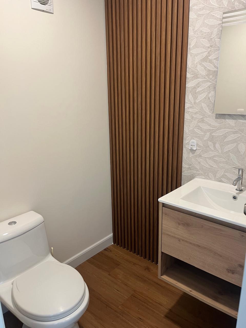 VENDO DEPARTAMENTO FRENTE A PARQUE EN LOS ROSALES SURCO