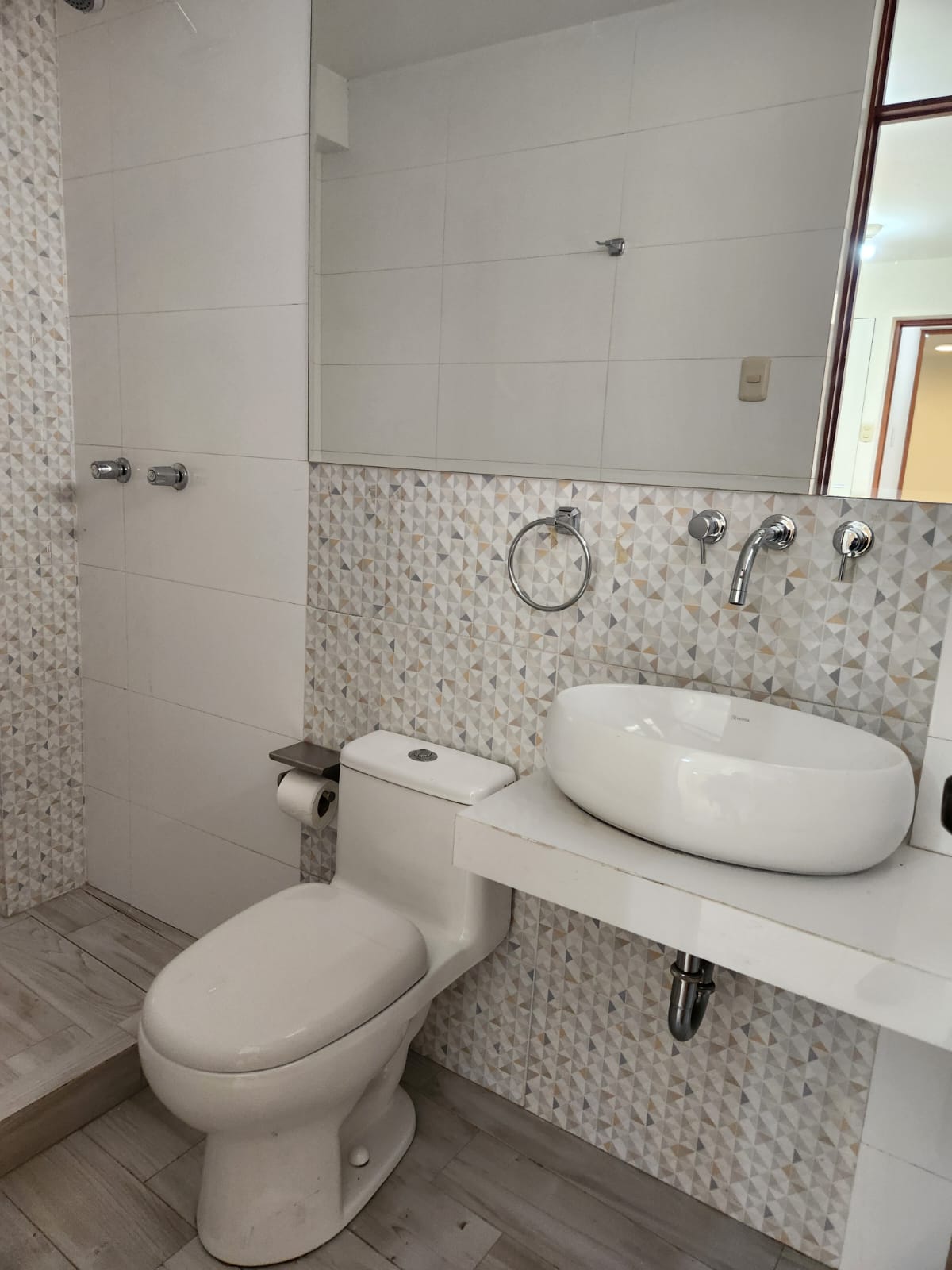 SE VENDE DEPARTAMENTO DE ESTRENO