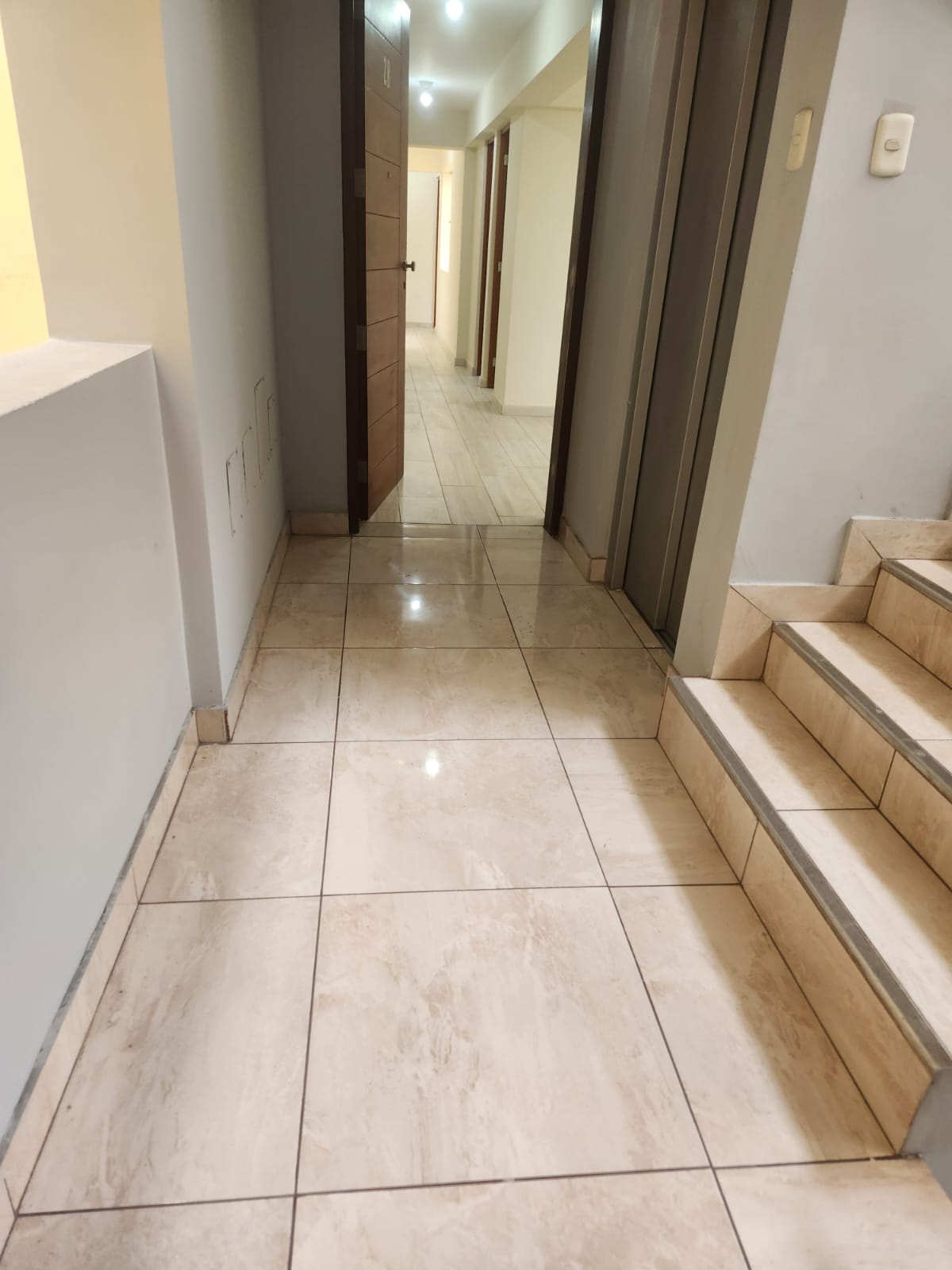 SE VENDE DEPARTAMENTO DE ESTRENO