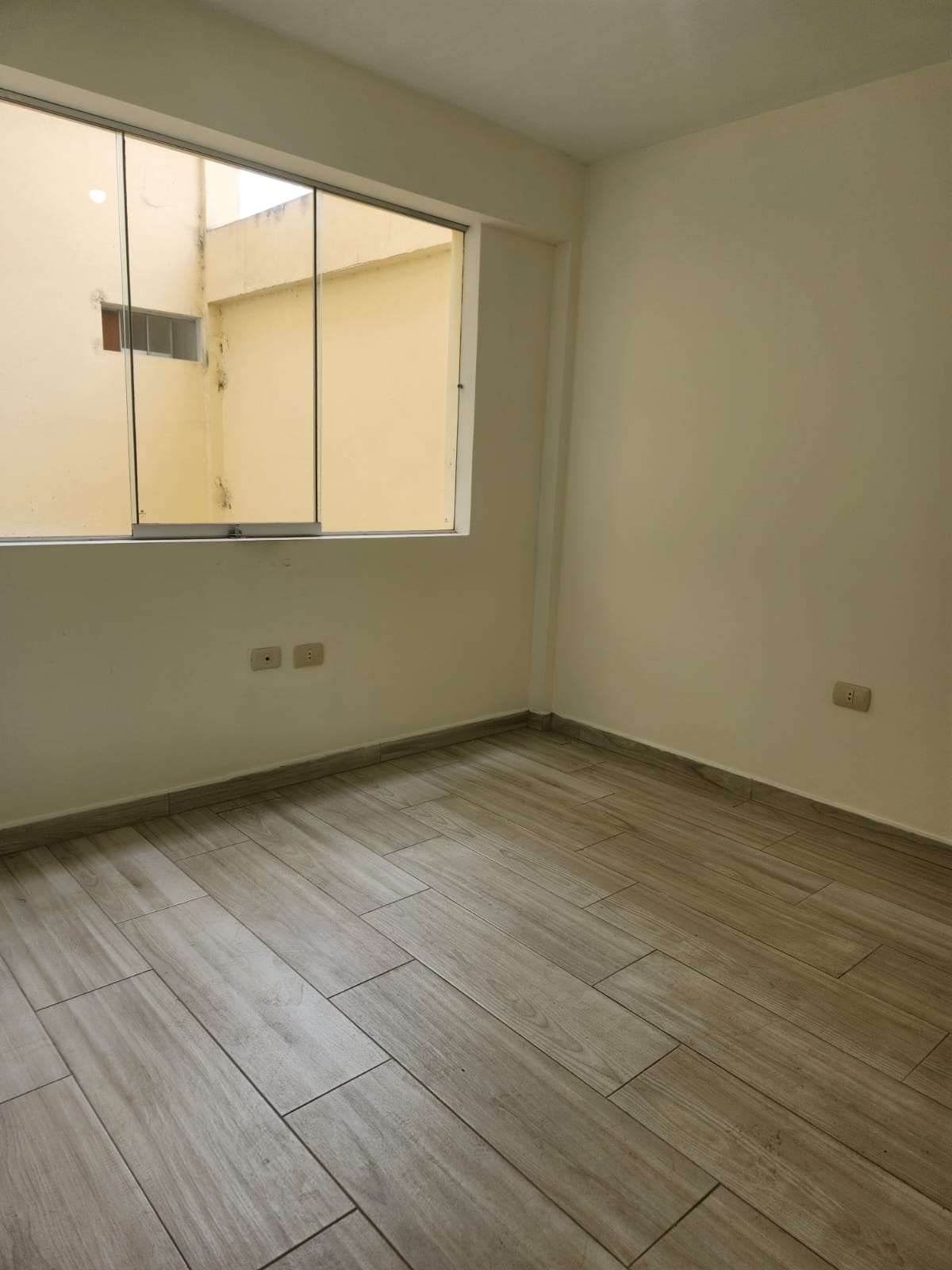 SE VENDE DEPARTAMENTO DE ESTRENO