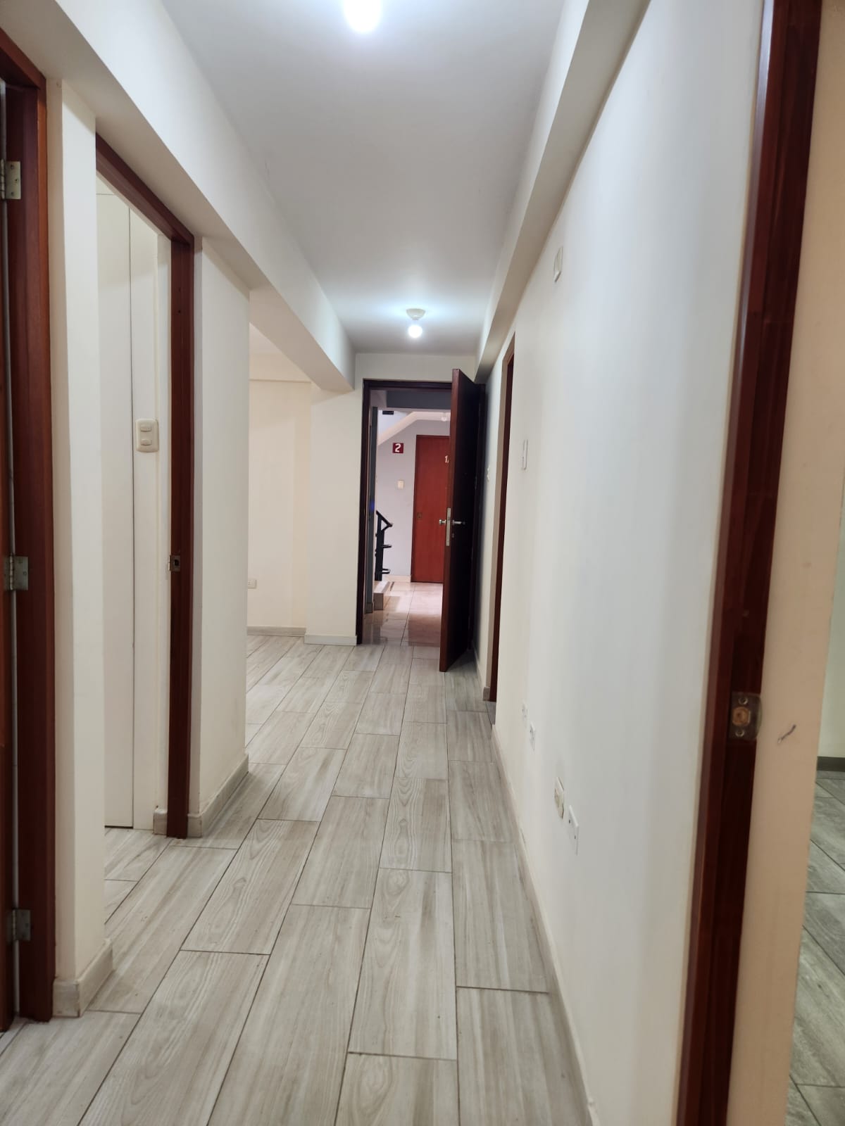 Alquilo departamento  de 4 dormitorios en Pueblo Libre