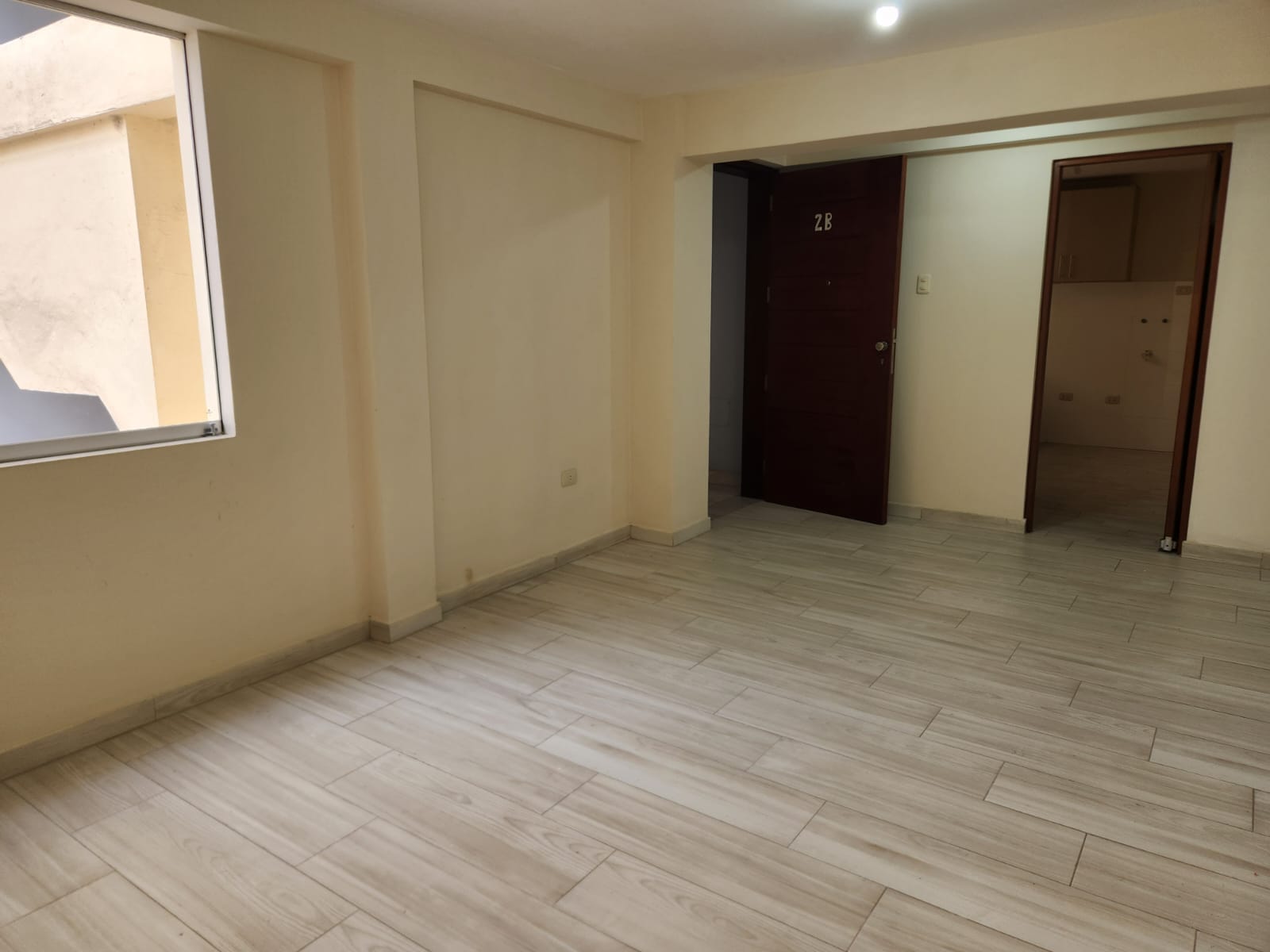 Alquilo departamento  de 4 dormitorios en Pueblo Libre