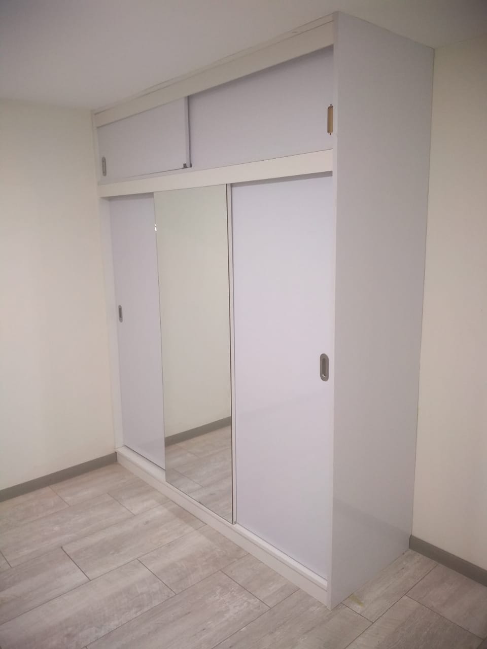 Alquilo departamento  de 4 dormitorios en Pueblo Libre