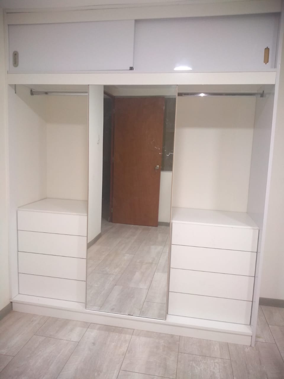 Alquilo departamento  de 4 dormitorios en Pueblo Libre