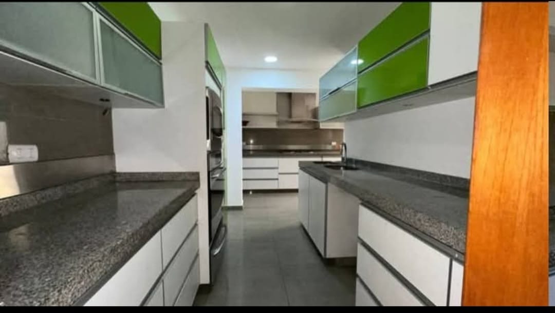DEPARTAMENTO 163 m² EN CASUARINAS SURCO CON TERRAZA | ZONA DE PARRILLAS | 3 DORMITORIOS