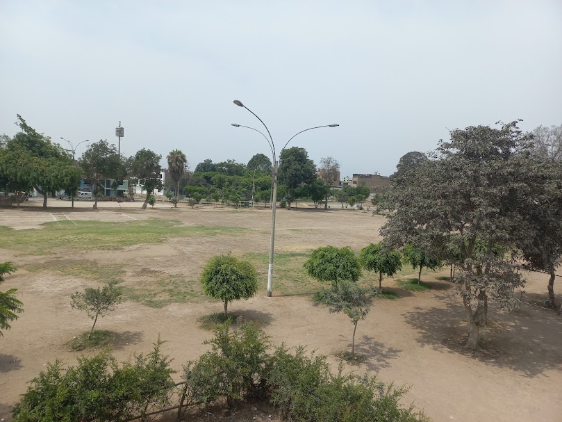 ¡Excelente Ubicación!  VENTA DE CASA CON VISTA A PARQUE  Y DOS FRENTES