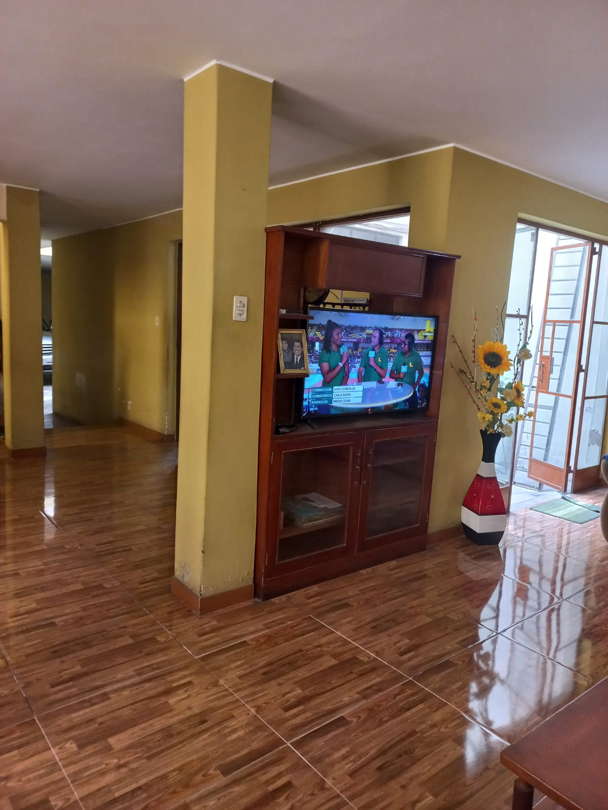 ¡Excelente Ubicación!  VENTA DE CASA CON VISTA A PARQUE  Y DOS FRENTES