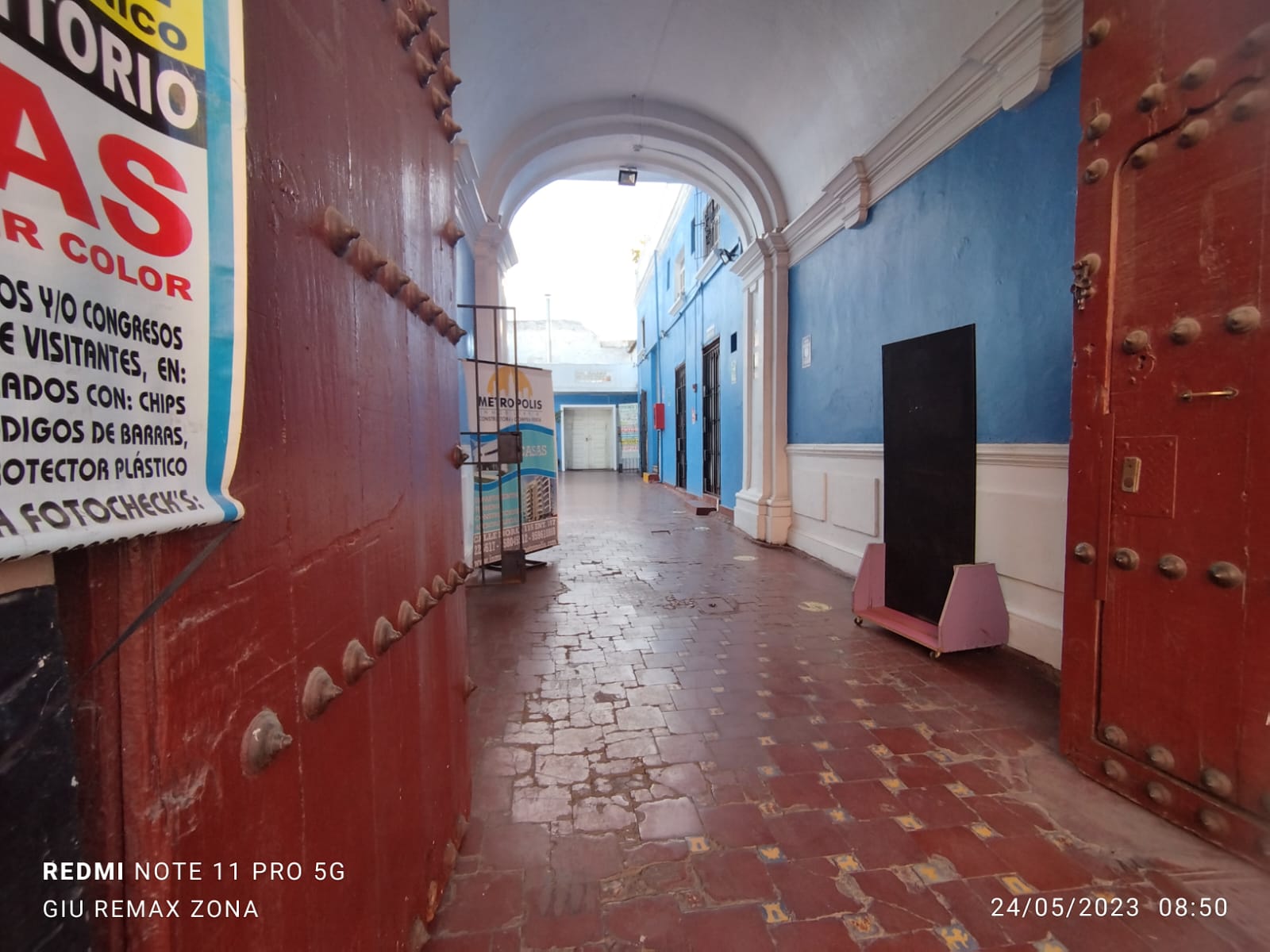 SE VENDE CASONA EN EL CENTRO HISTORICO DE LA CIUDAD DE AREQUIPA