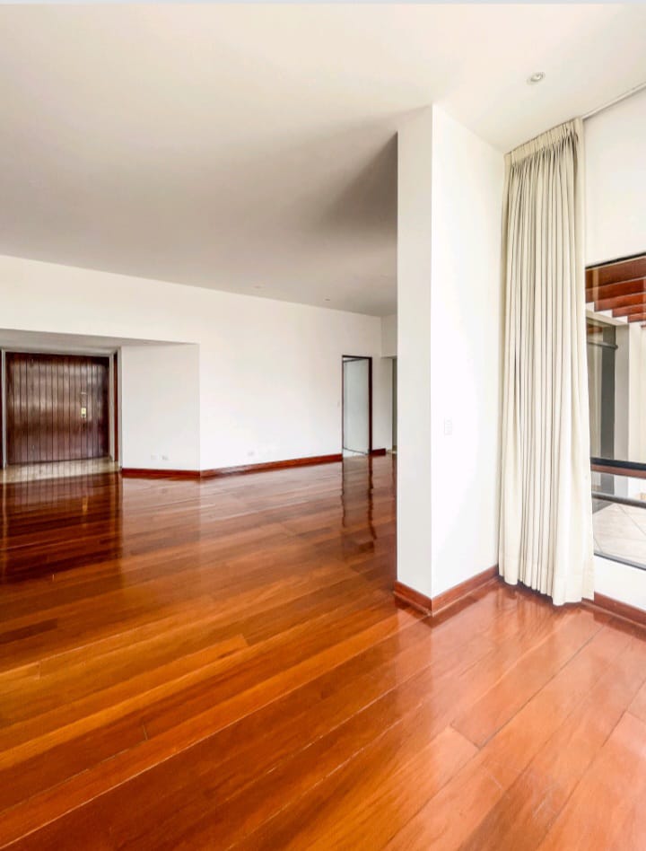 Penthouse en Venta – Chacarilla del Estanque, Surco